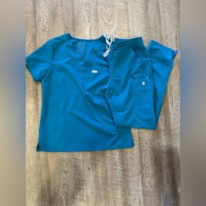 Women’s Figs Scrubs